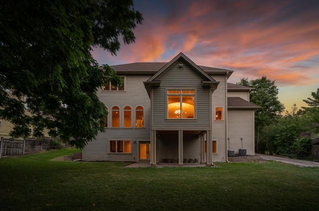 2635 Nathan Lane N, Plymouth, MN 55441