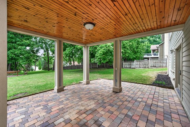 2635 Nathan Lane N, Plymouth, MN 55441