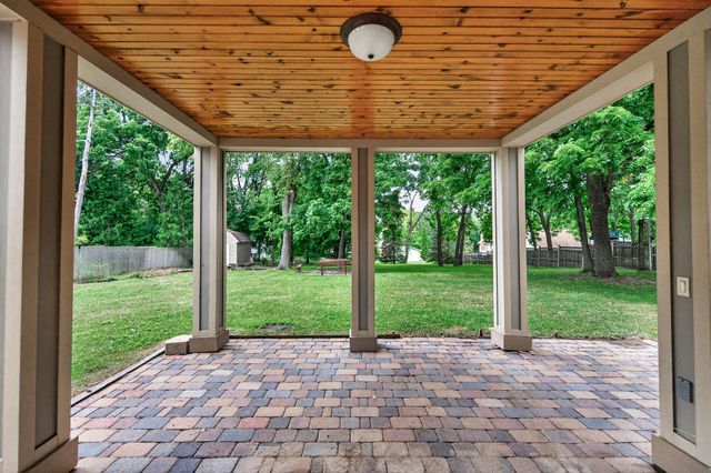 2635 Nathan Lane N, Plymouth, MN 55441