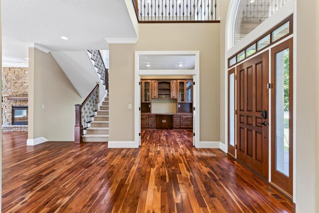 2635 Nathan Lane N, Plymouth, MN 55441