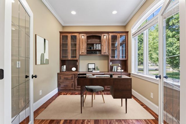 2635 Nathan Lane N, Plymouth, MN 55441