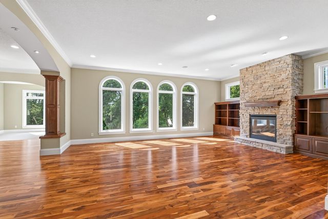 2635 Nathan Lane N, Plymouth, MN 55441