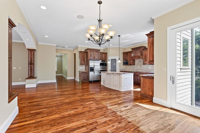 2635 Nathan Lane N, Plymouth, MN 55441