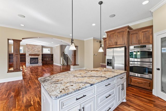 2635 Nathan Lane N, Plymouth, MN 55441