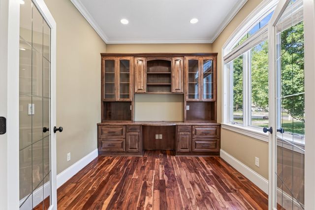 2635 Nathan Lane N, Plymouth, MN 55441