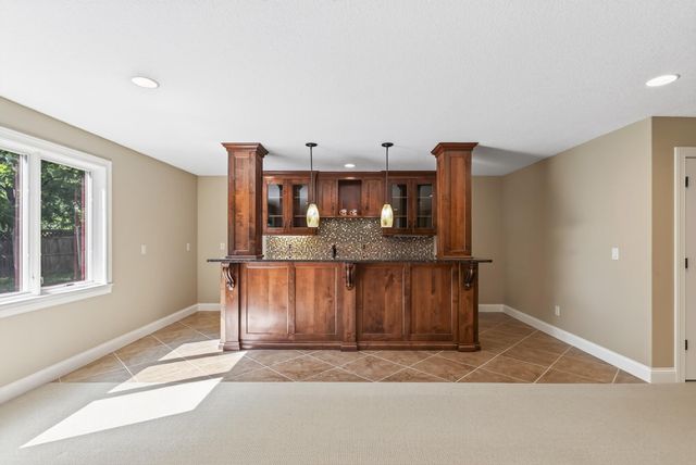 2635 Nathan Lane N, Plymouth, MN 55441