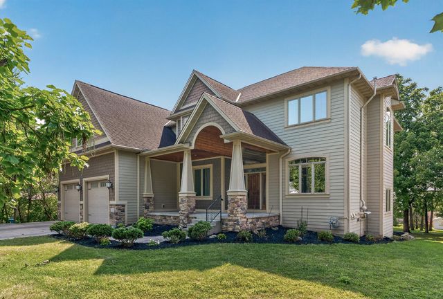 2635 Nathan Lane N, Plymouth, MN 55441