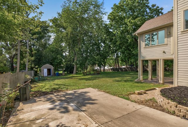 2635 Nathan Lane N, Plymouth, MN 55441