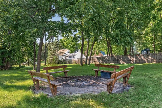 2635 Nathan Lane N, Plymouth, MN 55441