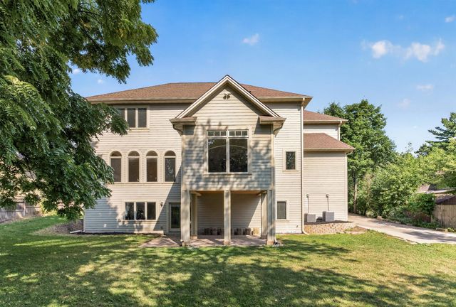 2635 Nathan Lane N, Plymouth, MN 55441