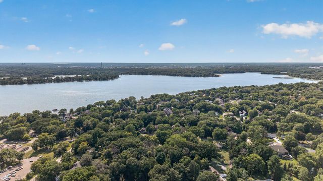 2635 Nathan Lane N, Plymouth, MN 55441