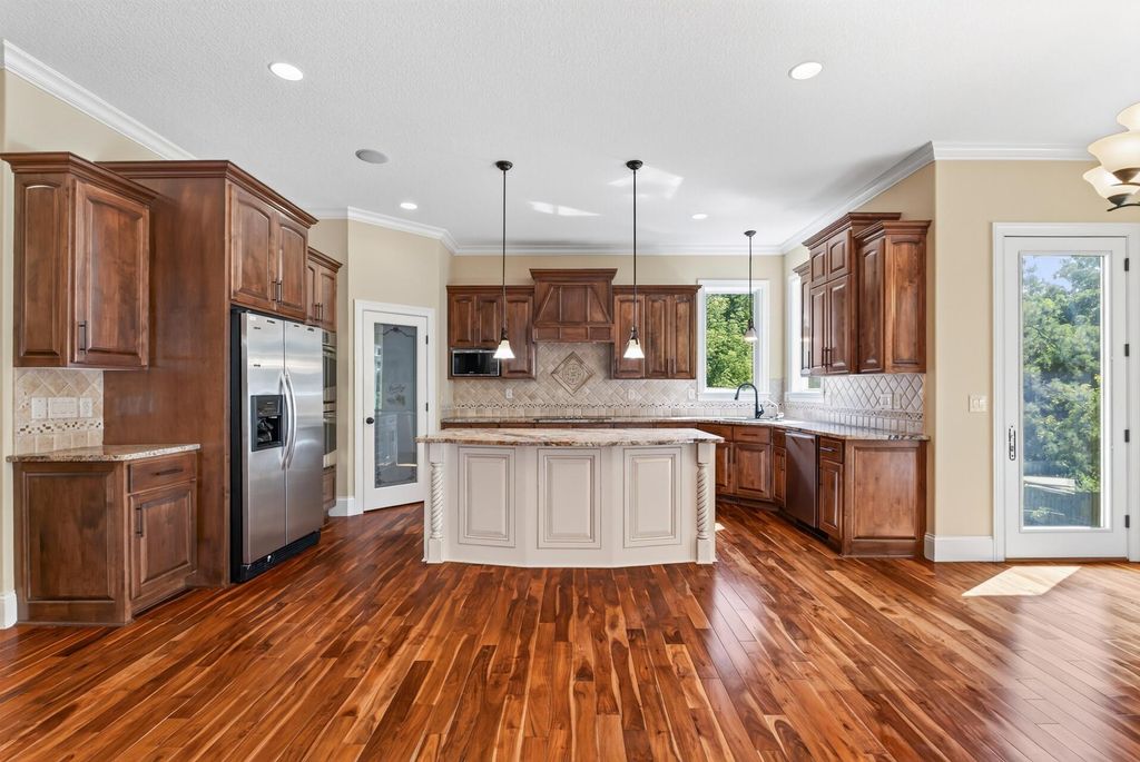 2635 Nathan Lane N, Plymouth, MN 55441 — photo 4