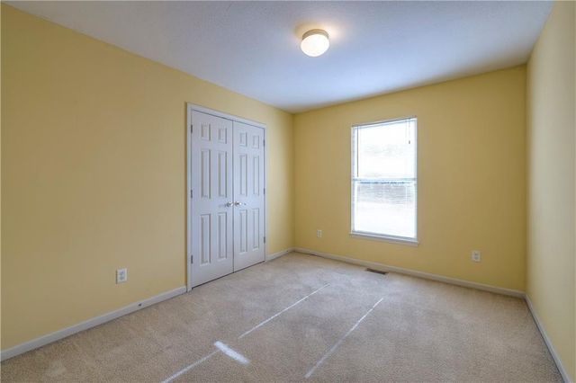 385 W Sunset Street, Gardner, KS 66030