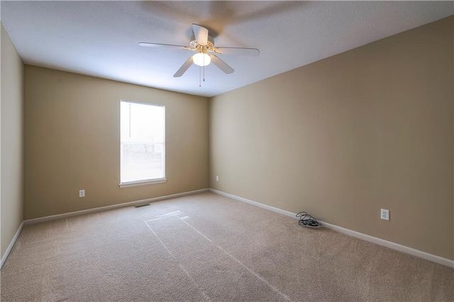 385 W Sunset Street, Gardner, KS 66030