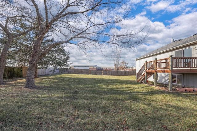 385 W Sunset Street, Gardner, KS 66030