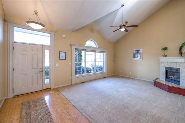 385 W Sunset Street, Gardner, KS 66030