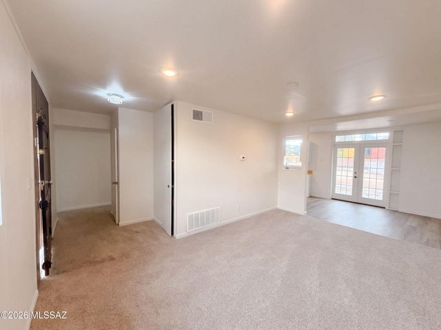 4252 E Sylvane Drive, Tucson, AZ 85711