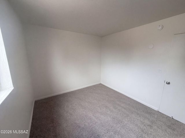 4252 E Sylvane Drive, Tucson, AZ 85711