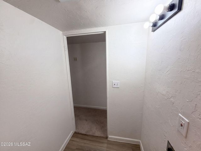 4252 E Sylvane Drive, Tucson, AZ 85711
