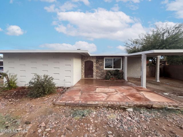 4252 E Sylvane Drive, Tucson, AZ 85711