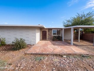 4252 E Sylvane Drive, Tucson, AZ 85711