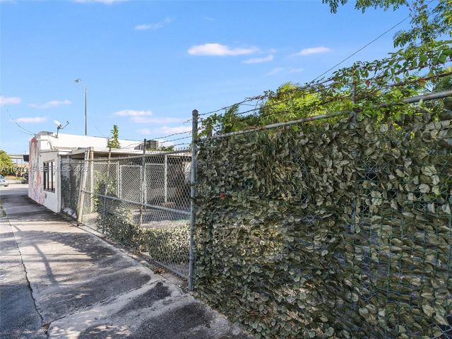 4340 NW 7th Ave, Miami, FL 33127