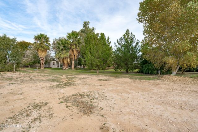 33228 W SUNLAND Avenue, Tonopah, AZ 85354