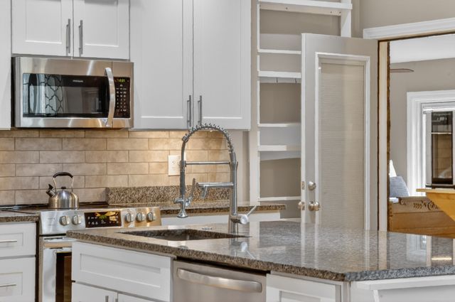 8338 Guthrie Rd, Cross Plains, TN 37049