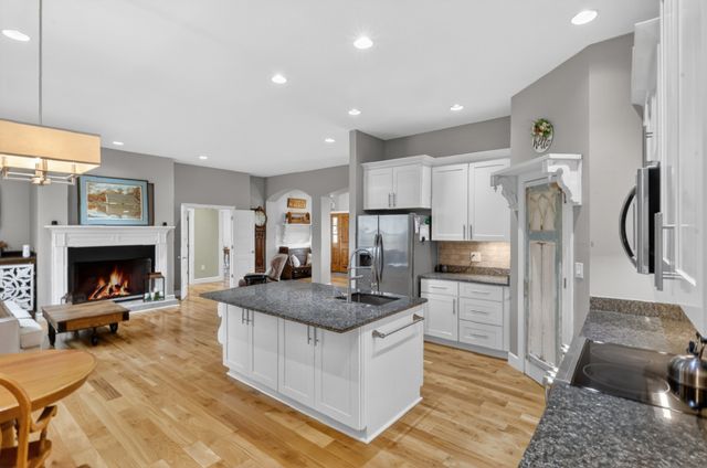 8338 Guthrie Rd, Cross Plains, TN 37049