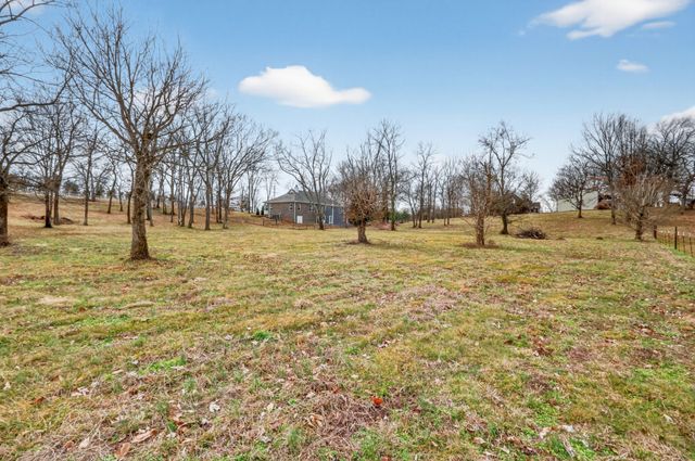 8338 Guthrie Rd, Cross Plains, TN 37049