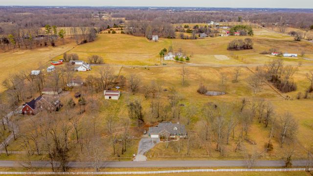 8338 Guthrie Rd, Cross Plains, TN 37049