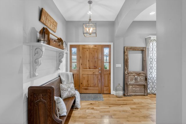 8338 Guthrie Rd, Cross Plains, TN 37049