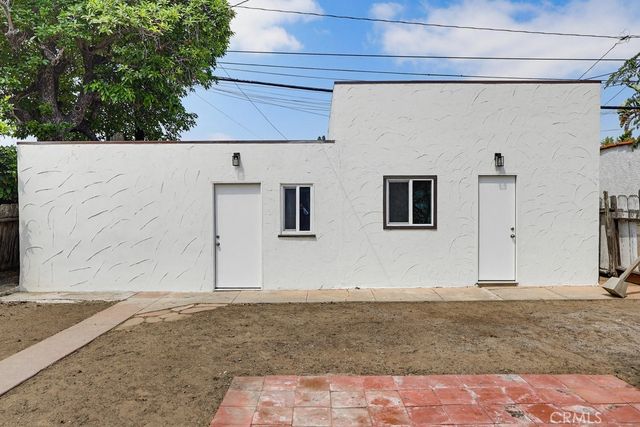 2525 Fashion Avenue, Long Beach, CA 90810