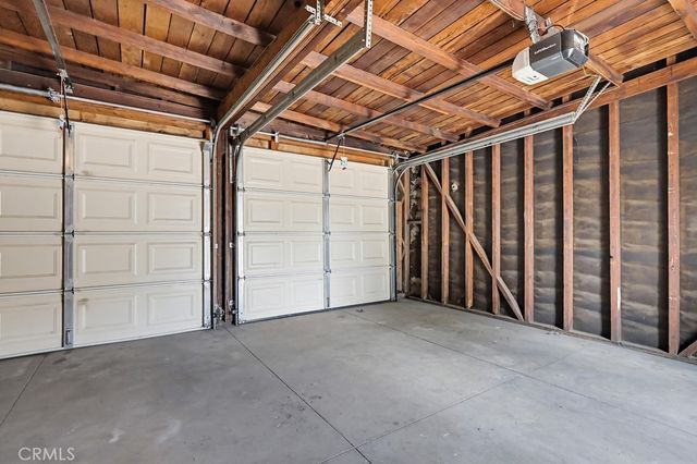 2525 Fashion Avenue, Long Beach, CA 90810