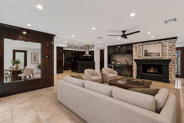 10007 Cedar Creek Drive, Houston, TX 77042