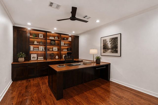 10007 Cedar Creek Drive, Houston, TX 77042