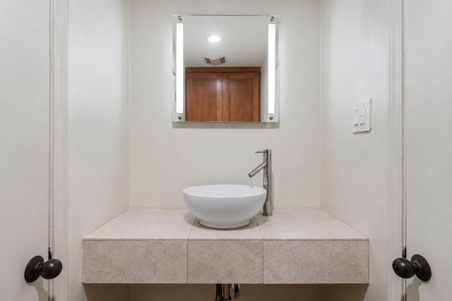10007 Cedar Creek Drive, Houston, TX 77042
