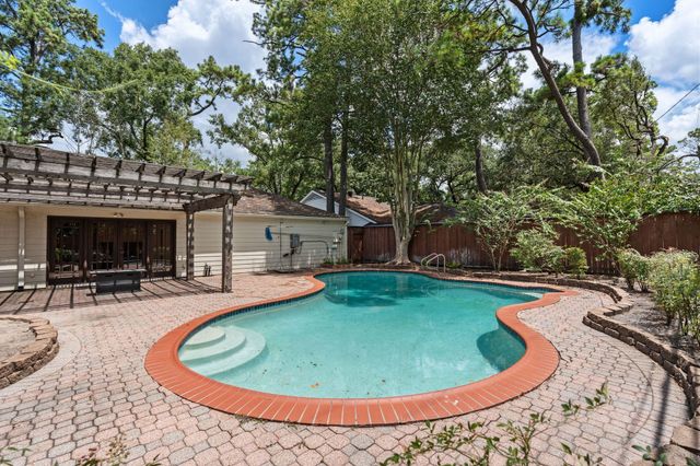 10007 Cedar Creek Drive, Houston, TX 77042