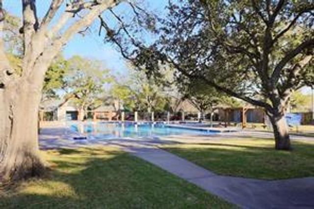 10007 Cedar Creek Drive, Houston, TX 77042
