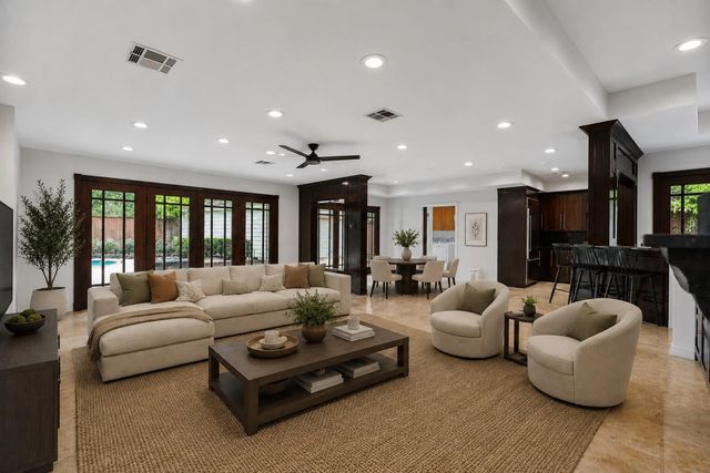 10007 Cedar Creek Drive, Houston, TX 77042