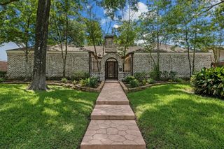 10007 Cedar Creek Drive, Houston, TX 77042
