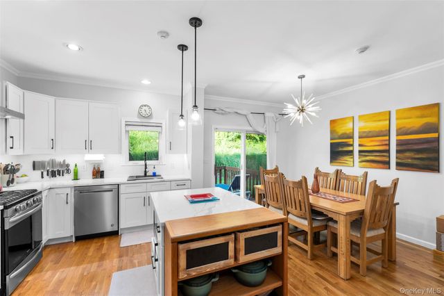 142 Foltim Way, Congers, NY 10920