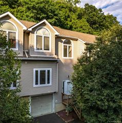 142 Foltim Way, Congers, NY 10920
