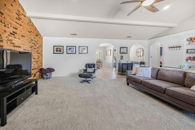 5525 75th Street, Lubbock, TX 79424