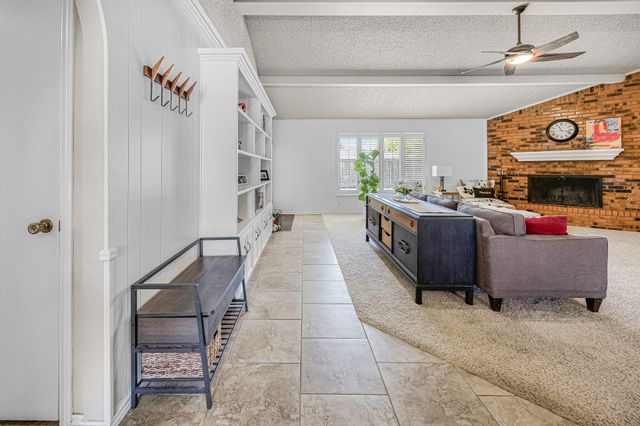 5525 75th Street, Lubbock, TX 79424