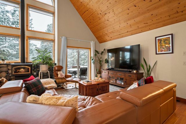 7685 Kingswood Dr, Tahoe Vista, CA 96148