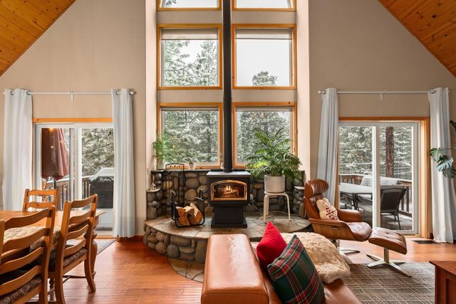 7685 Kingswood Dr, Tahoe Vista, CA 96148