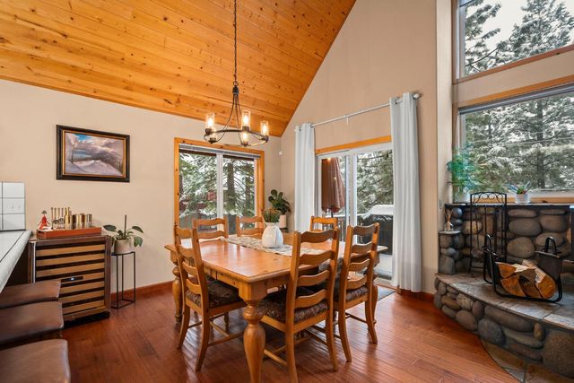 7685 Kingswood Dr, Tahoe Vista, CA 96148