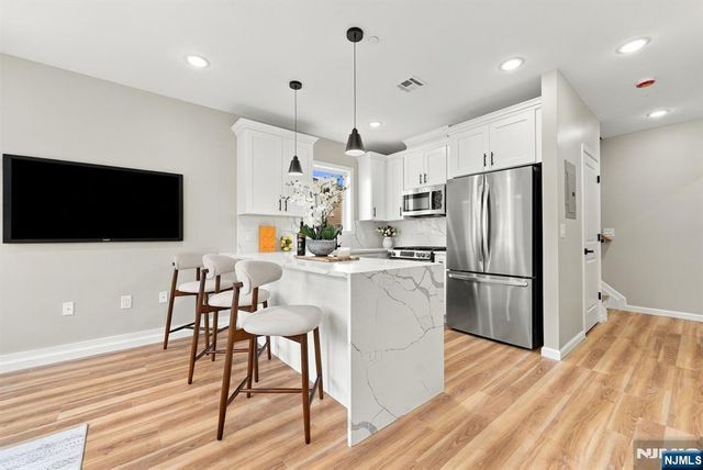 506 Davis Avenue, Harrison, NJ 07029