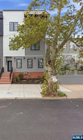 506 Davis Avenue, Harrison, NJ 07029